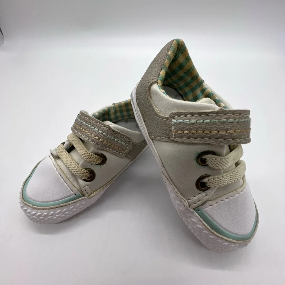 PIMPOLHO BABY BOY WHITE AND TAN CRIB SHOES SIZE 1.5